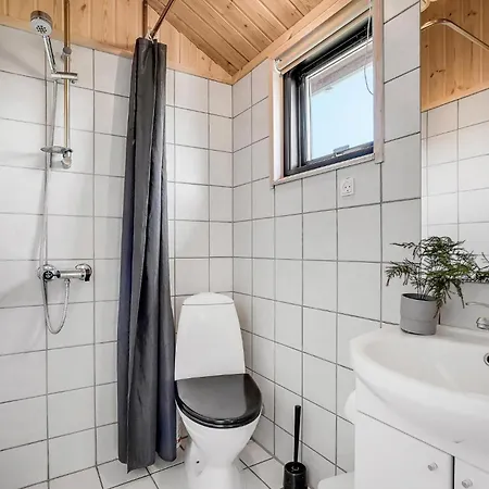 Stunning In Frstrup With 4 Bedrooms, Sauna And Wifi