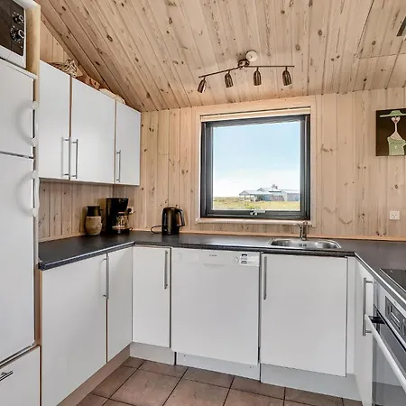 Holiday home Stunning In Frstrup With 4 Bedrooms, Sauna And Wifi *